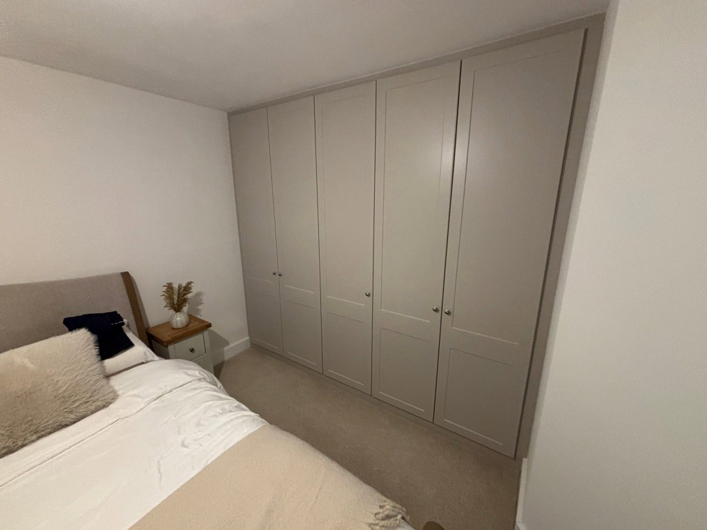 Luxury Floor-to-Ceiling Fitted Wardrobes